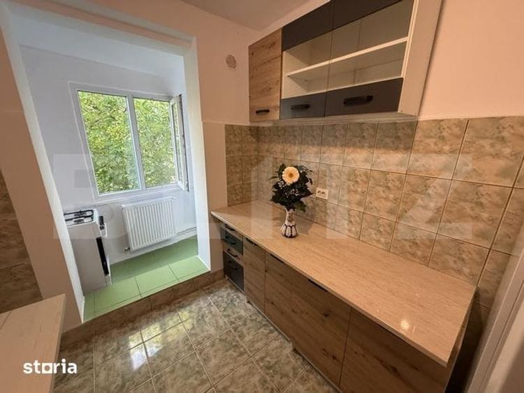 Apartament cu 2 camere semidecomandat, mobilat în Hunedoara