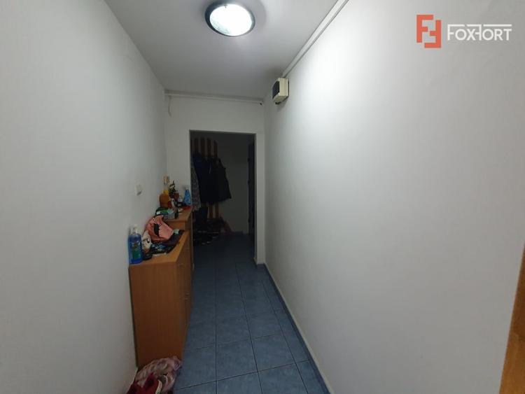 Apartament cu 3 camere semidecomandat în Kiriac