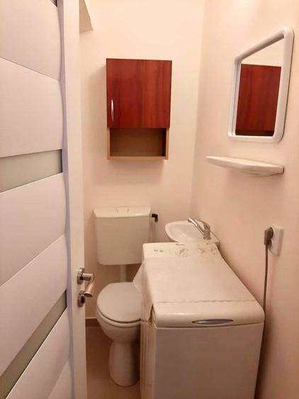 Apartament cu 3 camere decomandat în Ostroveni