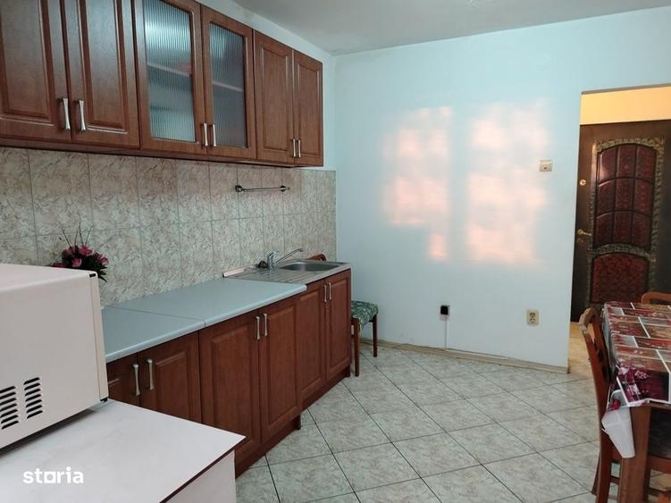 Garsonieră decomandată în Central