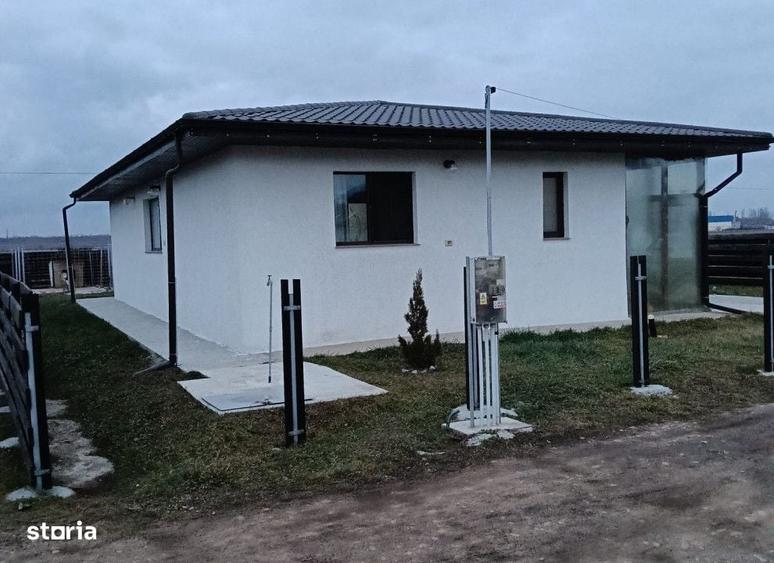 Casă cu 3 camere în Central