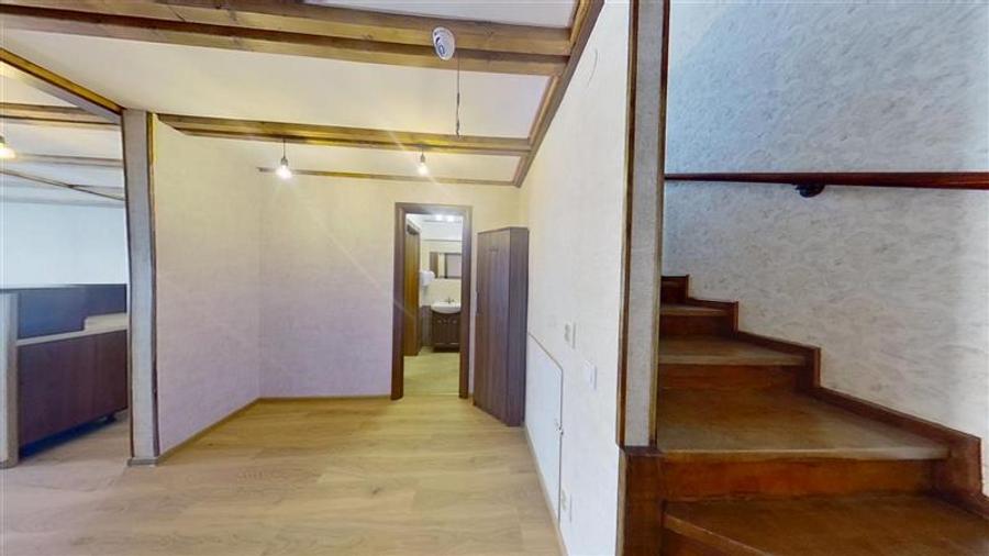 Spațiu comercial, de 100 mp, în Central