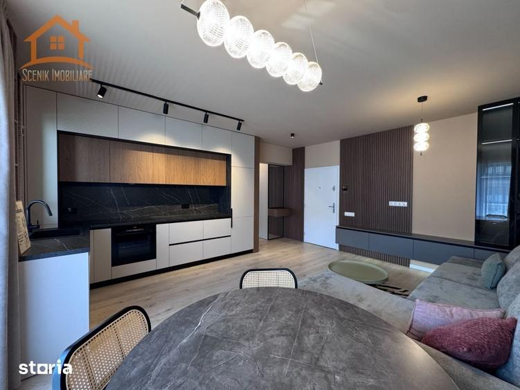 Apartament cu 2 camere decomandat în Tractorul
