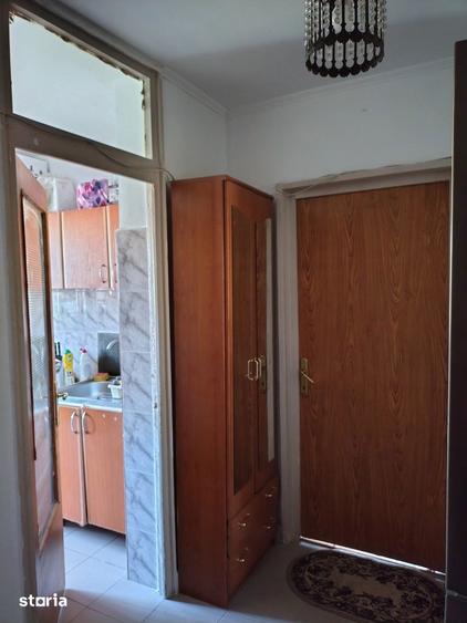 Apartament cu 3 camere în Colentina