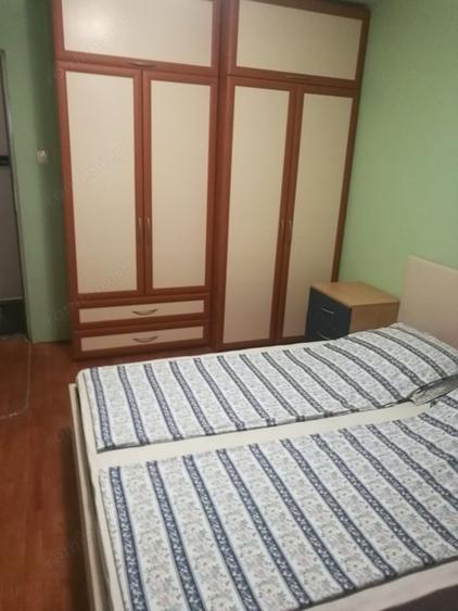 Apartament cu 3 camere decomandat în Dâmbovița