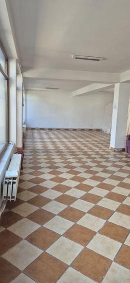 Spațiu comercial, de 200 mp, în Fălticeni
