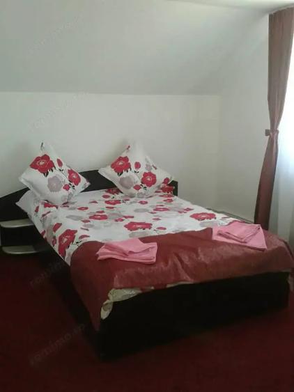 Casă cu 6 camere în Rânca