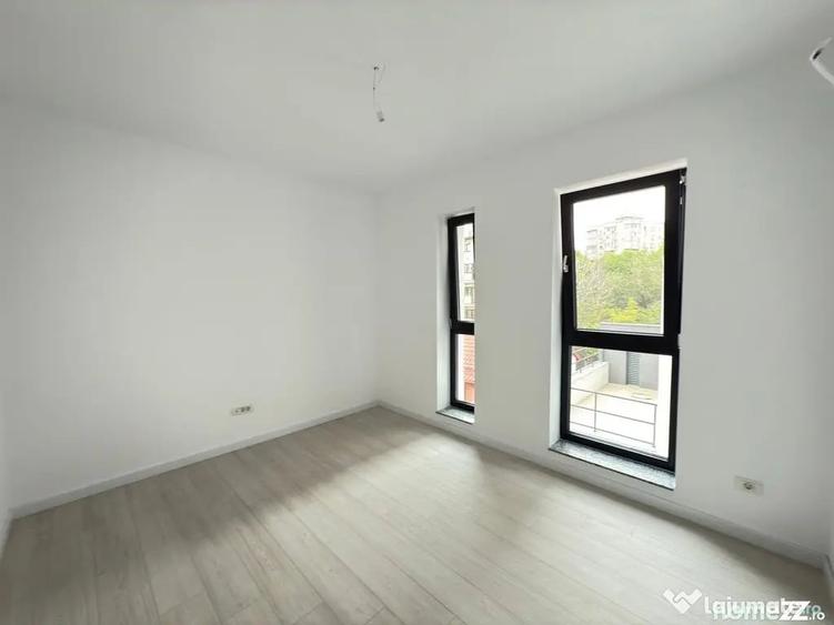 Apartament cu 3 camere decomandat în Nerva Traian