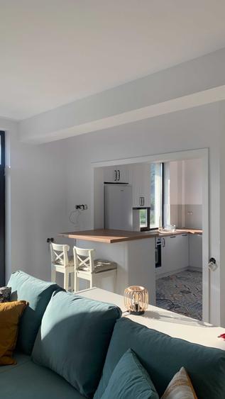 Apartament cu 3 camere semidecomandat în Florești