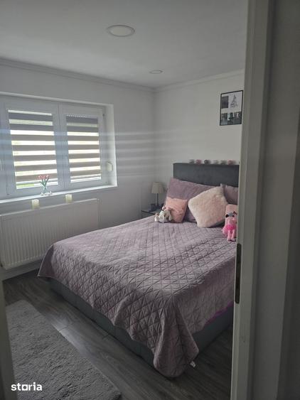 Apartament cu 3 camere decomandat în Micro 16