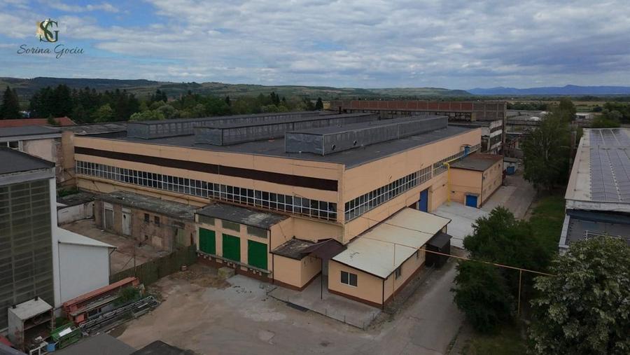 Spațiu industrial, de 3,458 mp, în Central