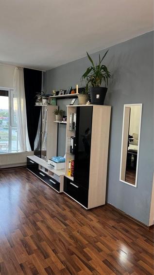 Apartament cu 2 camere decomandat în Exterior Vest
