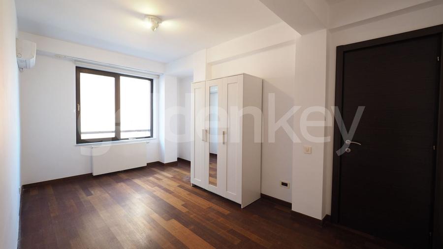 Duplex cu 5 camere cu Canalizare în Pipera
