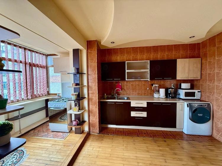 Apartament cu 4 camere decomandat în Nicolae Bălcescu
