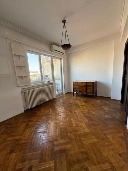Apartament cu 3 camere decomandat în Batistei