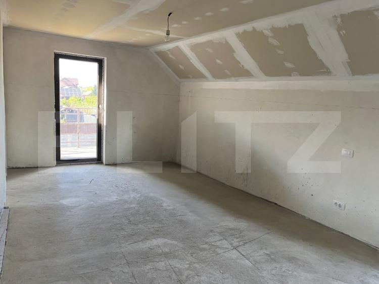 Casă individuală cu 4 camere cu Teren 595 Mp în Popoveni