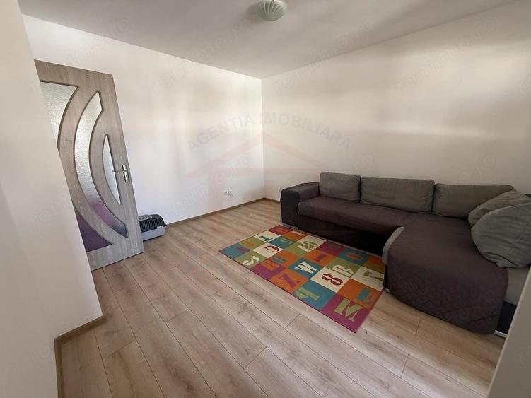 Apartament cu 2 camere decomandat în Micro 21