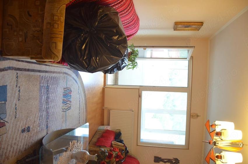 Apartament cu 2 camere decomandat în Cezar Petrescu