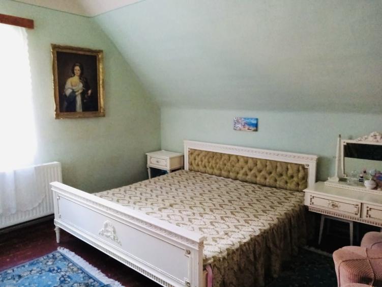 Apartament cu 4 camere semidecomandat în Central