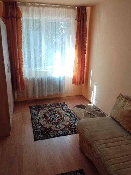 Inchiriez o camera dintr-un apartament cu 3 camere loc. Cluj Napoca, cart. Gheorgheni - 5