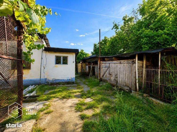 Casă cu 4 camere decomandat cu Teren 420 Mp în Central