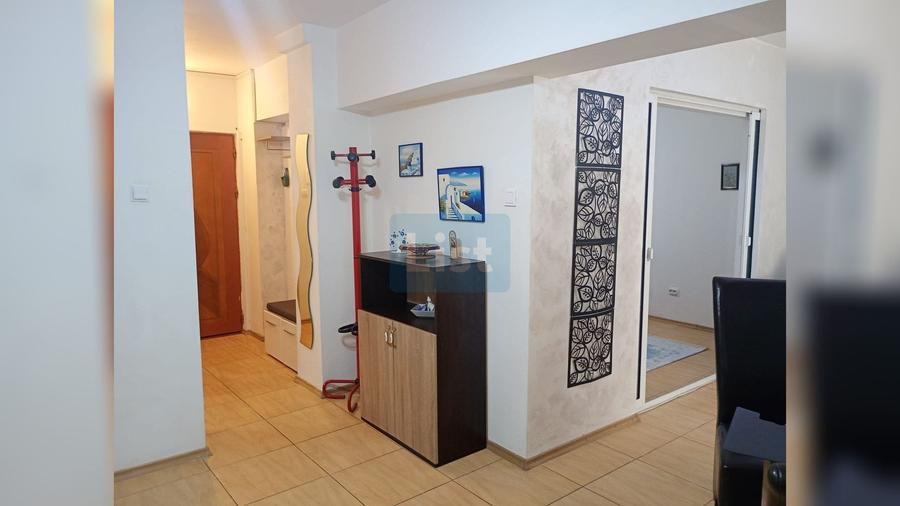 Apartament cu 2 camere semidecomandat în Mazepa 1