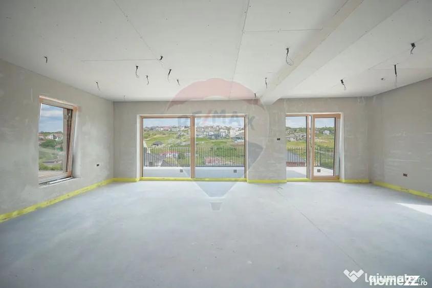 Casă cu 5 camere cu Teren 435 Mp în Săldăbagiu de Munte