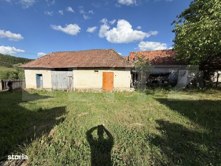 Casă cu 3 camere cu Teren 4100 Mp în Horoatu Crasnei
