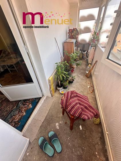 Apartament cu 4 camere decomandat în Central