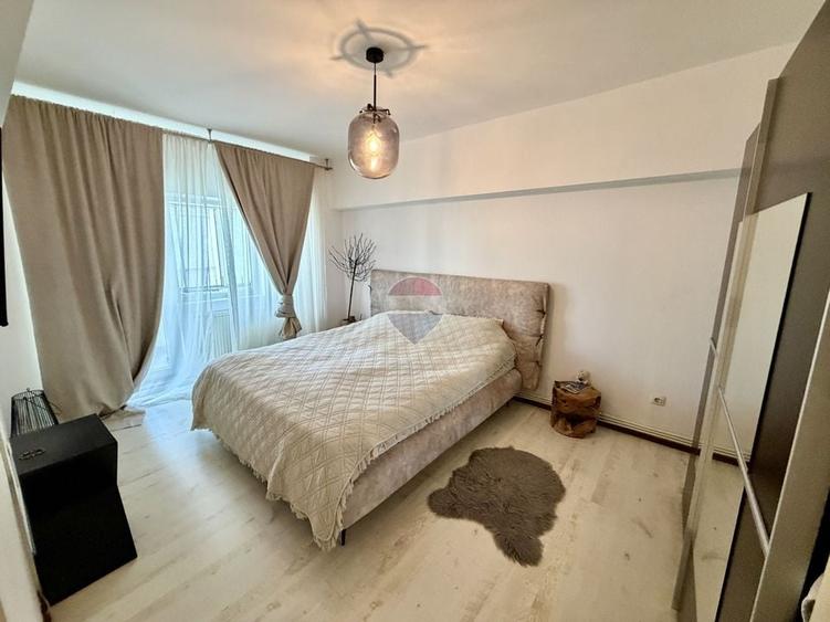 Apartament cu 3 camere decomandat în Brăilei