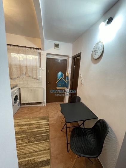 Garsonieră decomandată în Tudor