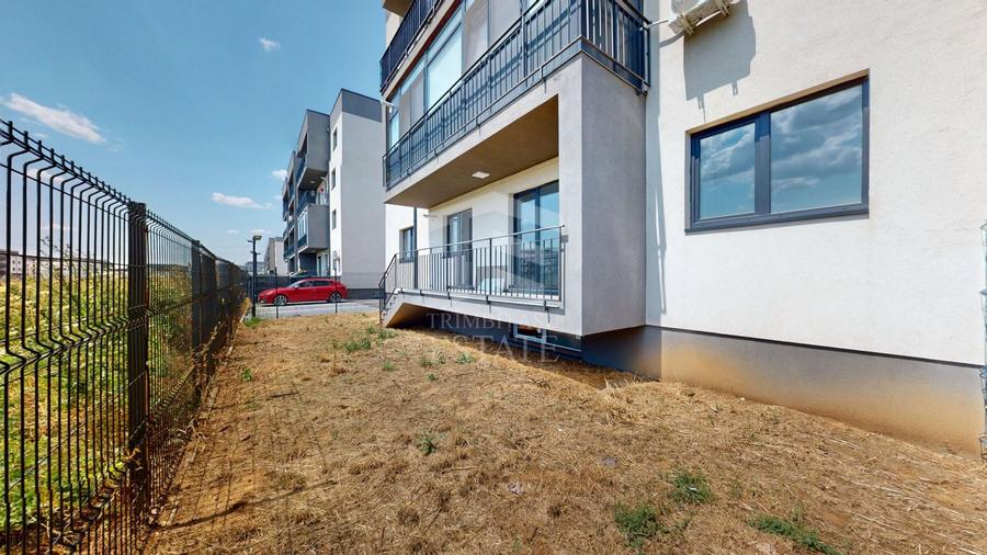Apartament cu 3 camere semidecomandat în Dobroești