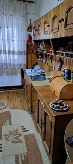 Apartament cu 3 camere decomandat în Roșiori de Vede