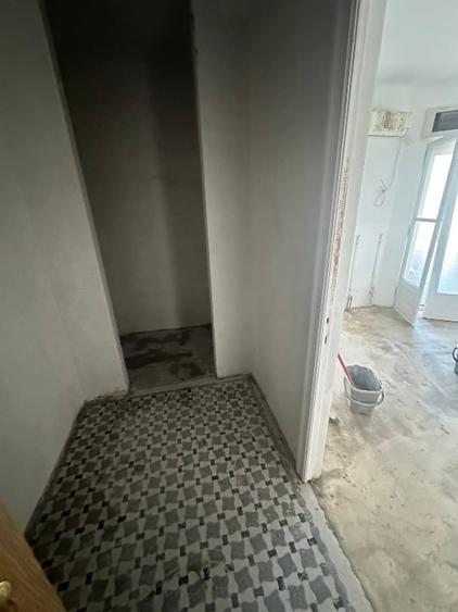 Apartament cu 3 camere semidecomandat în Cișmigiu