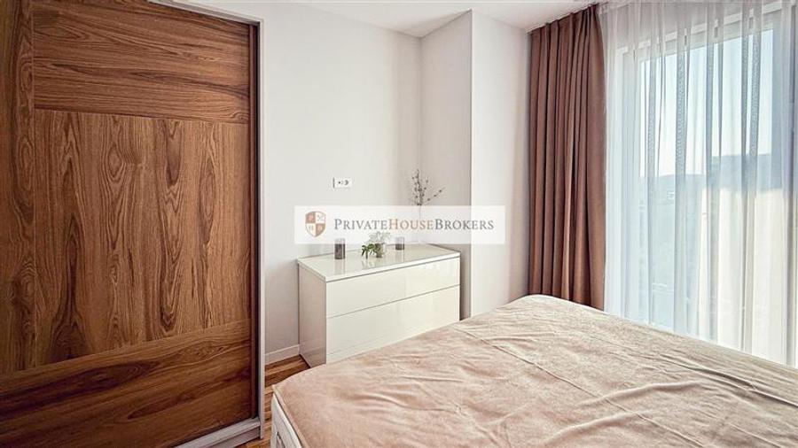 Apartament cu 2 camere semidecomandat, mobilat în Băneasa