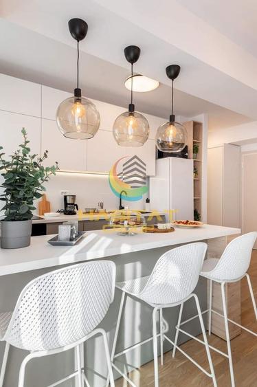 Apartament cu 3 camere semidecomandat în Brâncoveanu