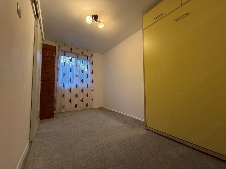 Apartament cu 3 camere semidecomandat în Central