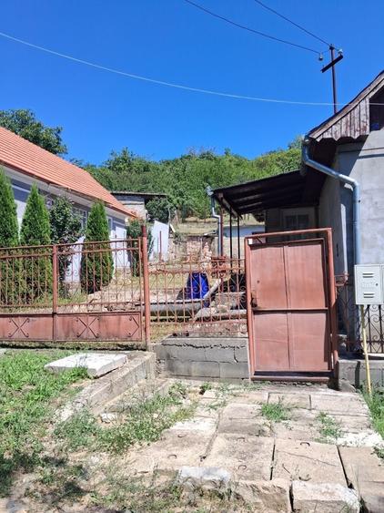 Casă cu 2 camere în Central