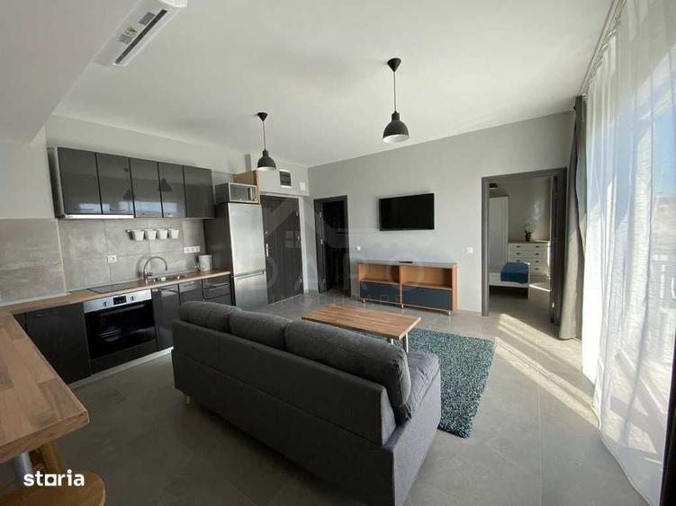 Apartament cu 2 camere, mobilat în Central