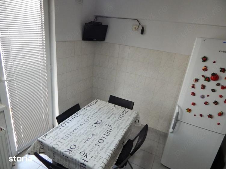 Apartament cu 2 camere semidecomandat în Berceni