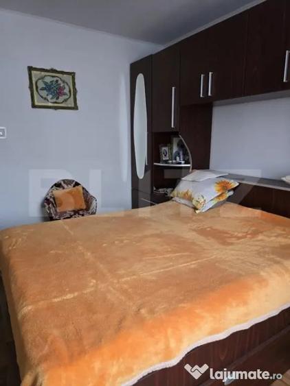 Apartament cu 3 camere decomandat în Soarelui