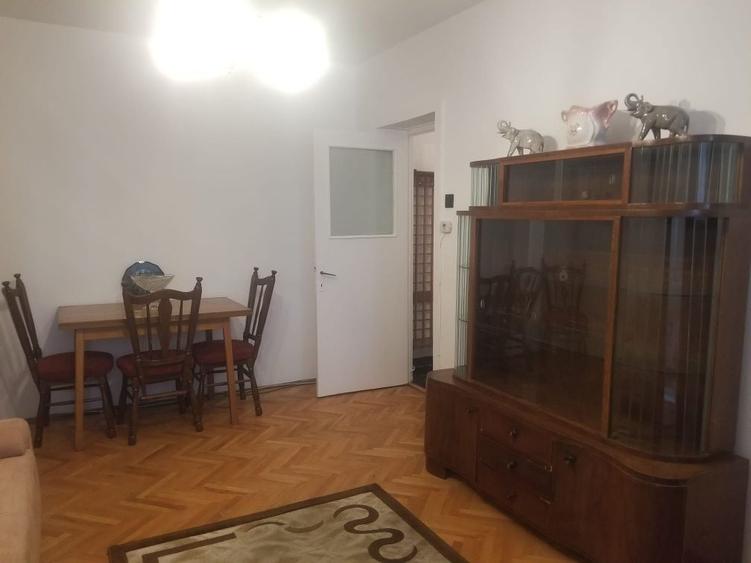 Apartament cu 2 camere semidecomandat în Beba Veche
