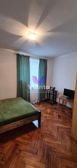 Apartament cu 3 camere decomandat, mobilat în Terezian
