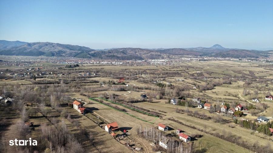 Teren de 4043 mp, în Bran