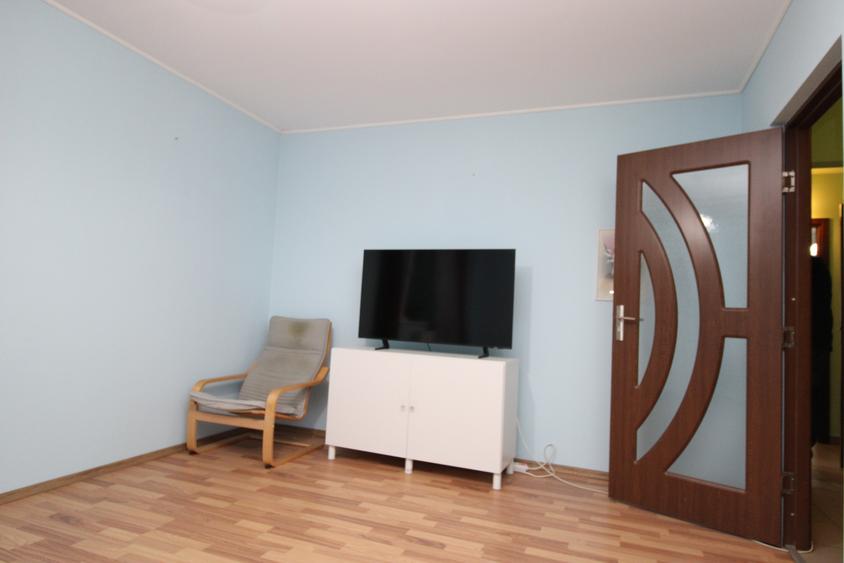 Apartament cu 3 camere decomandat în Drumul Taberei