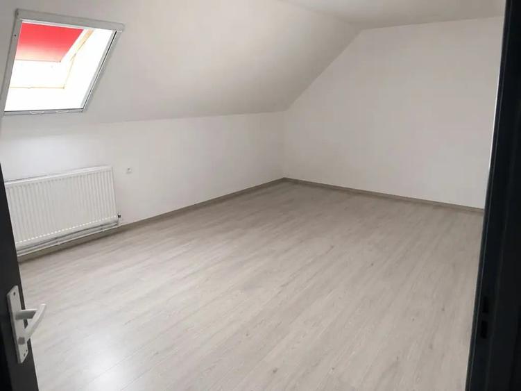Casă cu 3 camere în Lunca de Jos