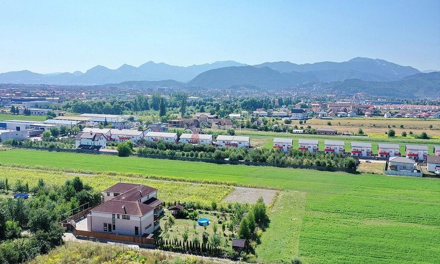 Teren Construcții intravilan de 20400 mp, în Stupini