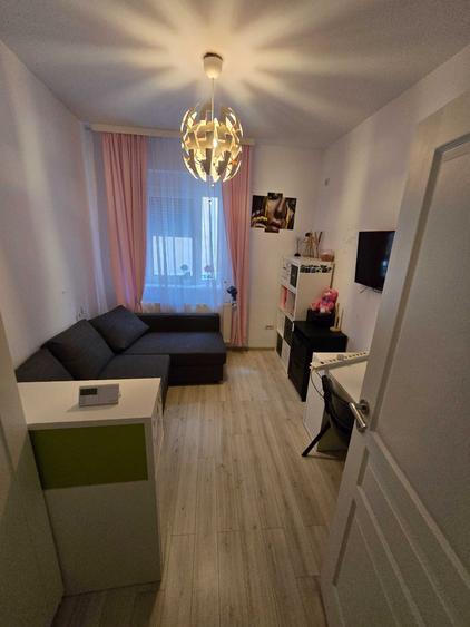 Apartament cu 2 camere decomandat în Moșilor