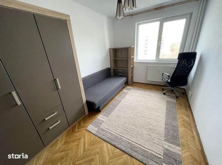 Apartament cu 3 camere semidecomandat, mobilat în Dămăroaia