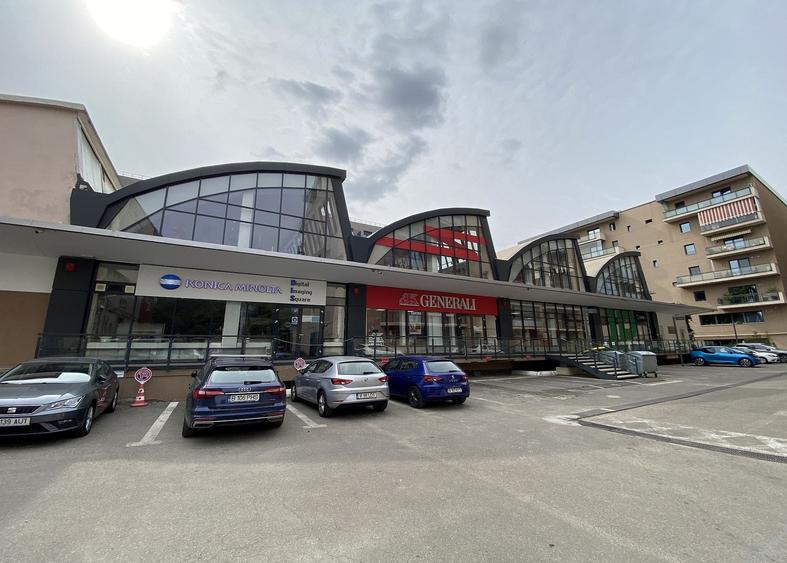 Birou, de 16,000 mp, în Domenii